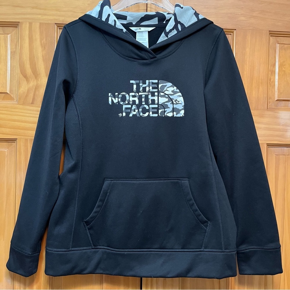 The North Face Black/Gray Camo Print Hoodie Size Large